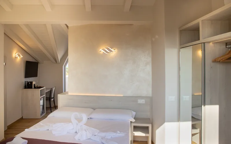 suite gorgona 8