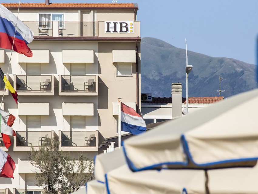 Offerta Hotel LIdo di Camaiore: SPECIALE SETTEMBRE HOTEL + SPIAGGIA - PREZZI AL GIORNO A CAMERA A PARTIRE DA € 200,00